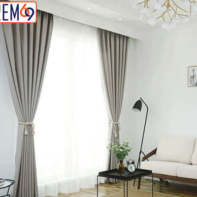 rem cua nhat t709-02